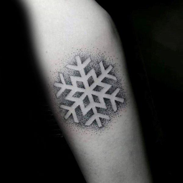 Tinta blanca del tatuaje del copo de nieve (3)