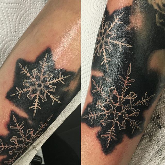 Tatuaje tribal del copo de nieve (7)