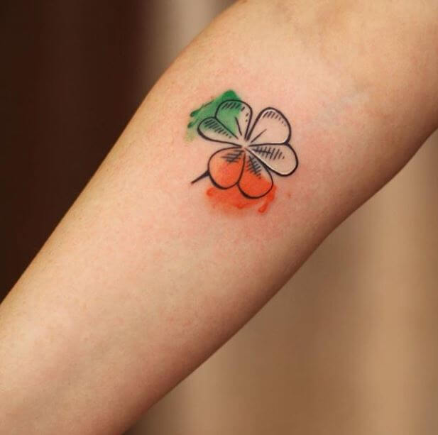 Tatuaje de trébol irlandés acuarela