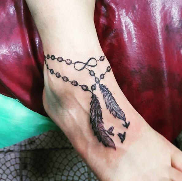 Increíbles ideas de tatuajes de infinito para mujeres