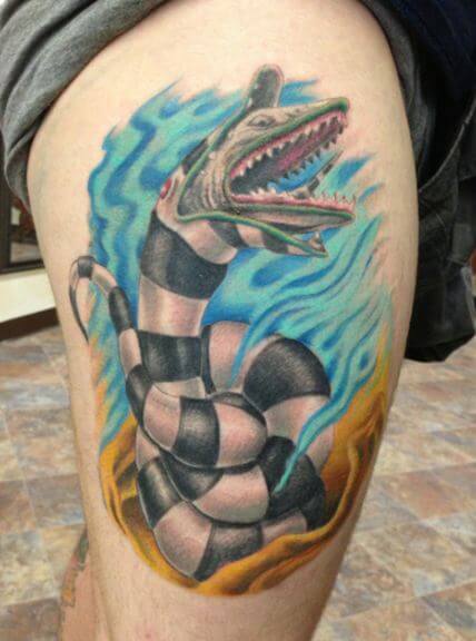 Tatuaje De Serpiente Blanco Y Negro