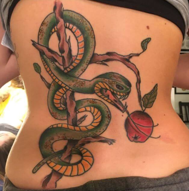 Tatuaje De Serpiente Y Manzana