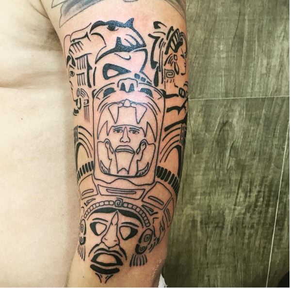 Diseño e ideas de tatuajes aztecas de línea oscura simple