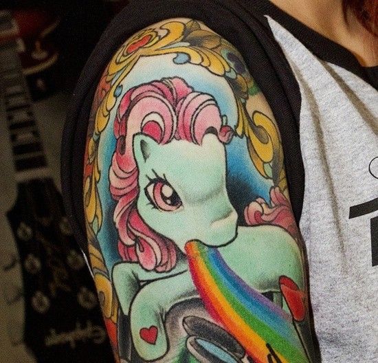 Diseños de tatuajes de arcoíris (28)