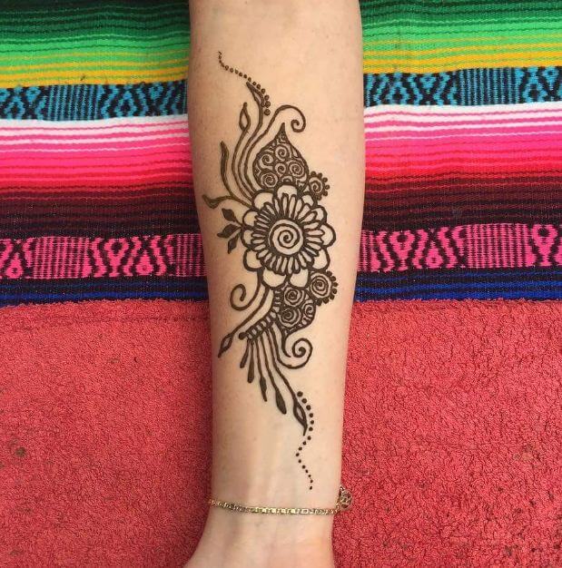 Tatuaje De Henna En El Brazo