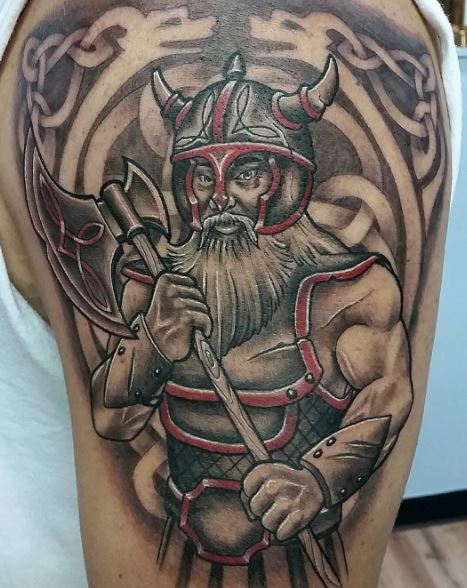 Tatuajes de guerreros vikingos tradicionales