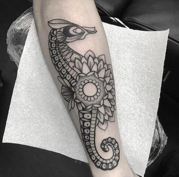Tatuajes Maoríes Mandala Caballito De Mar