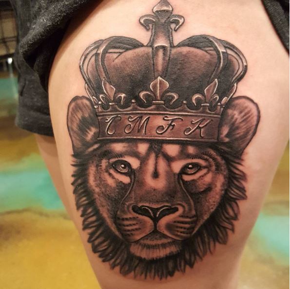 Tatuaje de corona de rey en Pinterest