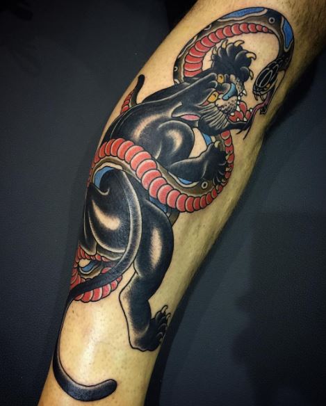 Tatuaje de pantera en el brazo 25