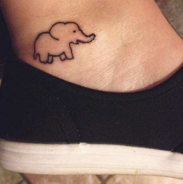 Pequeños Tatuajes De Elefante