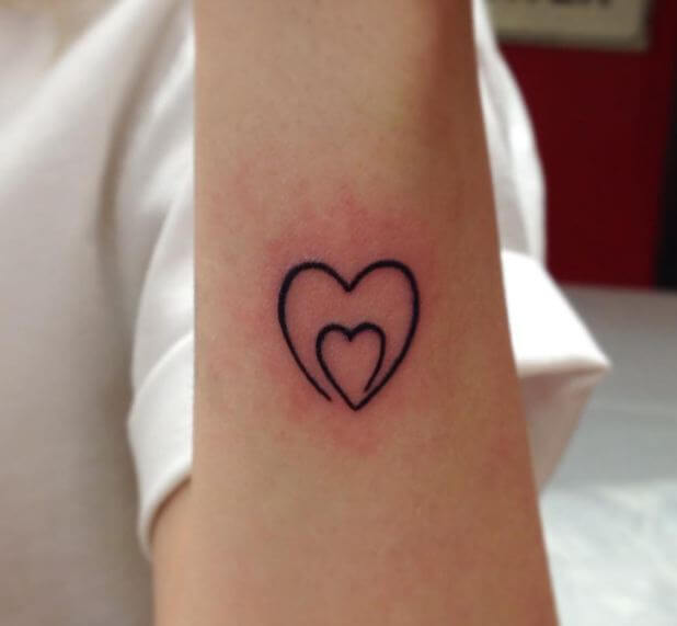 Tatuajes De Contornos De Corazones