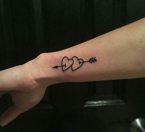 Tatuajes De Corazón En La Muñeca