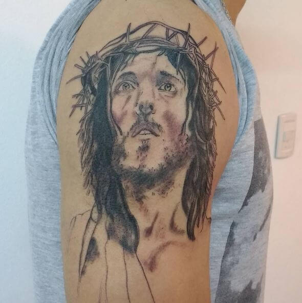 Ideas y diseños de tatuajes en el brazo de Jesús