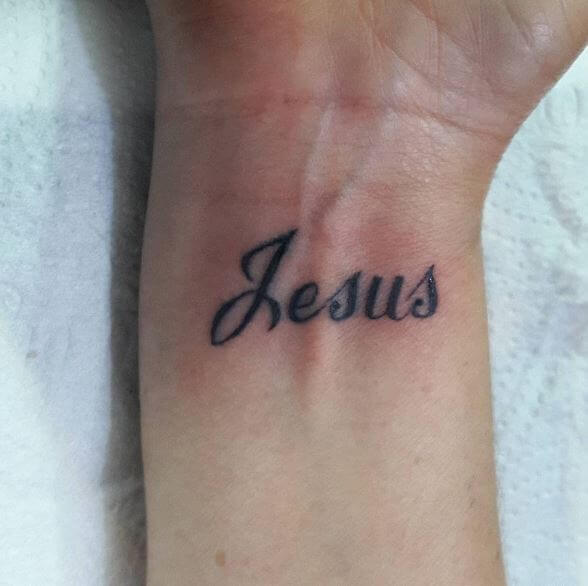 Diseño e ideas de tatuajes con el nombre de Jesús