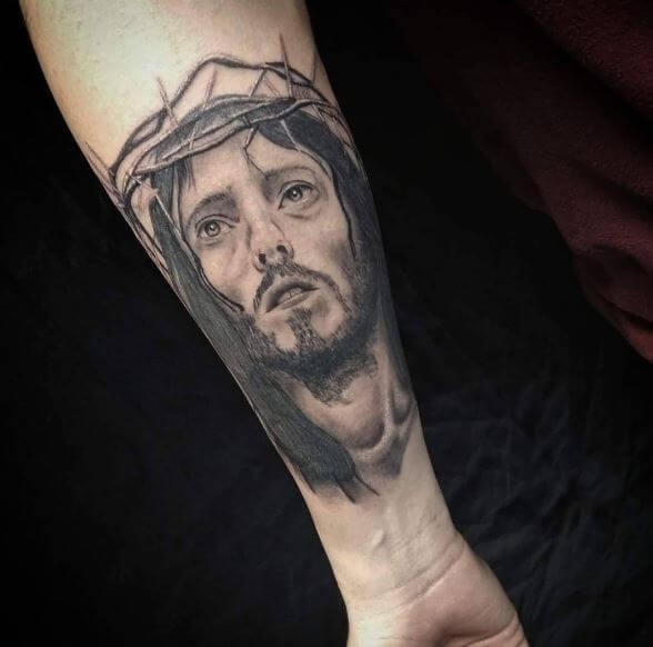 Nuevos y elegantes tatuajes de Jesús Designa Dn Ideas