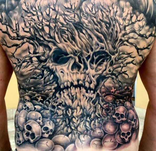 Fabulosos diseños e ideas de tatuajes en la espalda completa