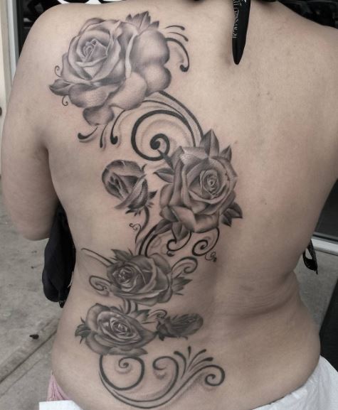 Diseño de tatuajes de flores para mujeres