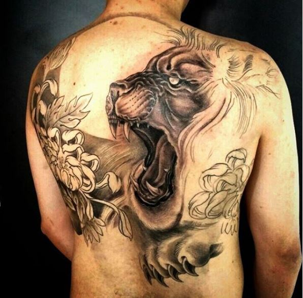 Diseño e ideas de tatuajes de espalda completa de león