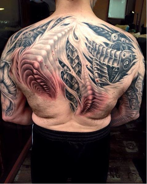 Diseño de tatuajes de espalda completa de monstruo