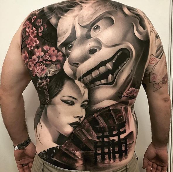 Mejores diseños e ideas de tatuajes en la espalda completa