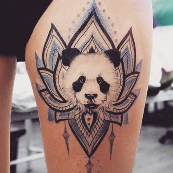 Diseño de tatuajes de flores y pandas