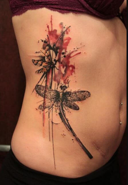 Diseños e ideas del tatuaje de la libélula de la acuarela