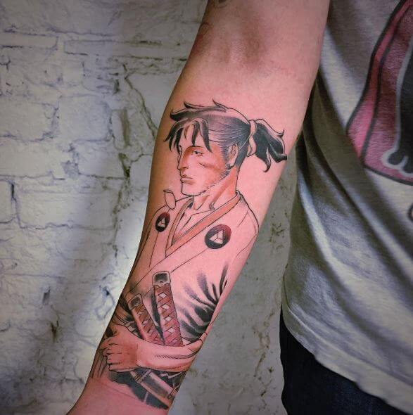 Tatuaje de samurái en el brazo 15