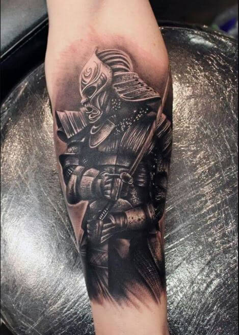 Tatuaje Samurai En El Antebrazo