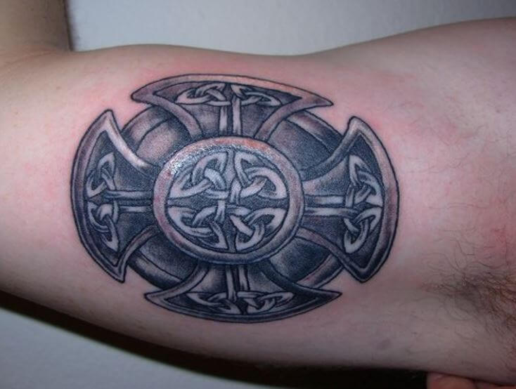 Tatuajes Celtas De La Cruz De Malta