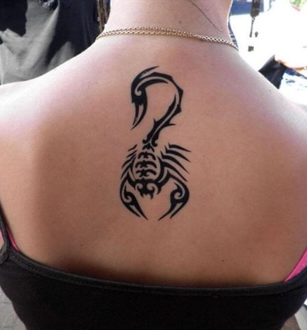 Tatuajes En La Espalda De Escorpión