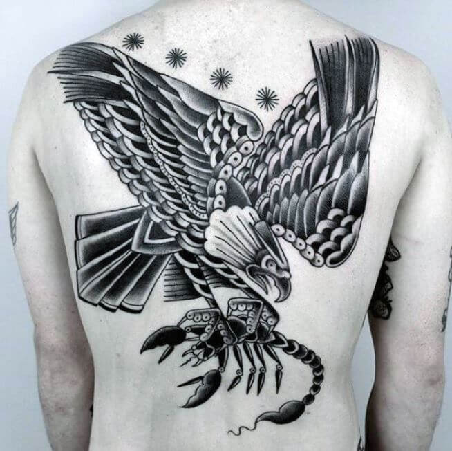 Tatuaje De Águila Escorpión