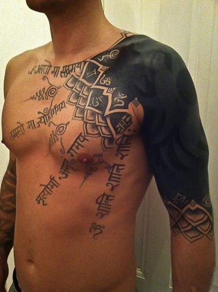 Ideas de tatuajes en el hombro para hombres (10)