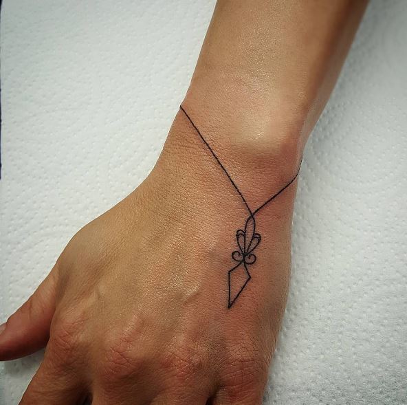 Diseños e ideas de tatuajes de pulsera de Diamong