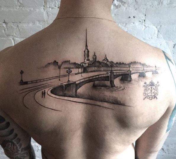 Diseño de tatuajes de espalda completa para hombres