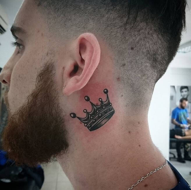 Tatuaje De Corona Pequeña