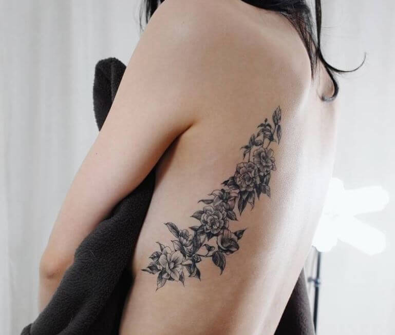Tatuajes Laterales En La Espalda Para Niñas