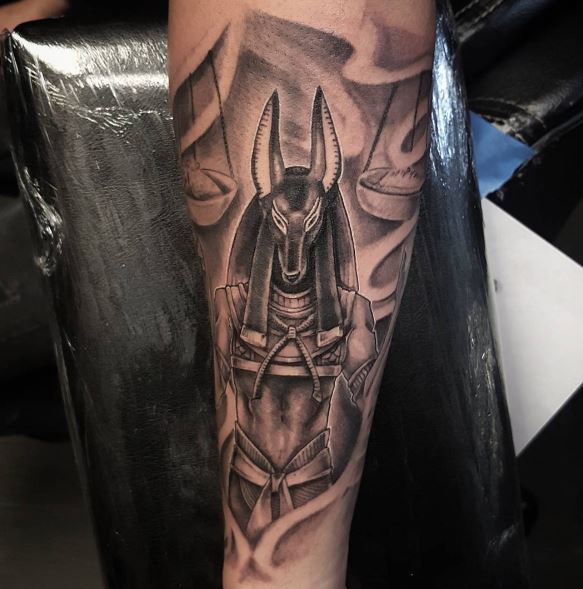 Tatuaje Anubis 52