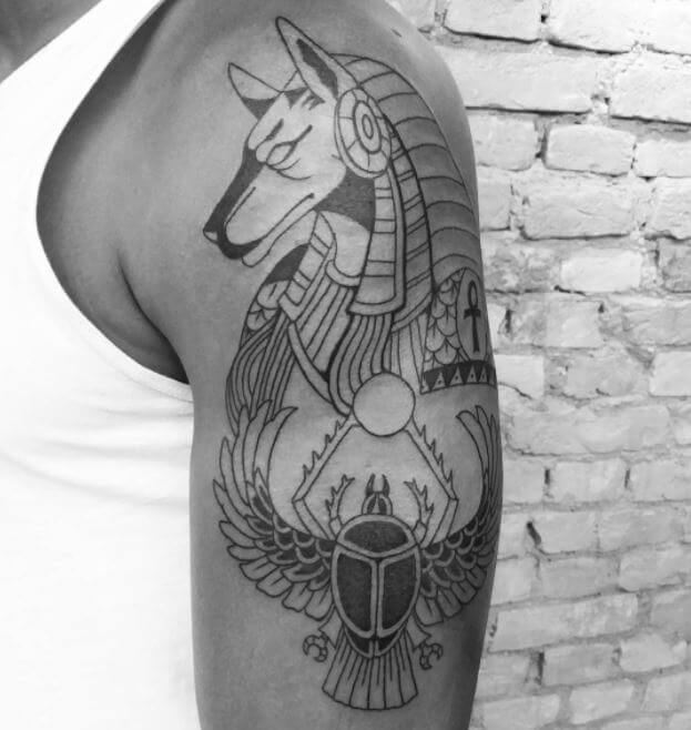 Tatuaje Anubis Blanco Y Negro