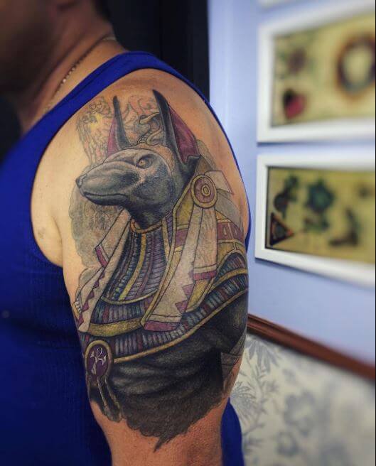 Significado del tatuaje egipcio Anubis