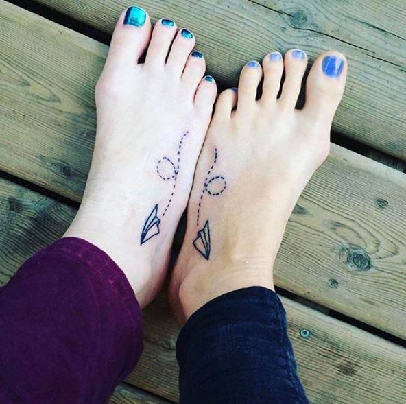 Tatuajes De Hermanas En Los Pies