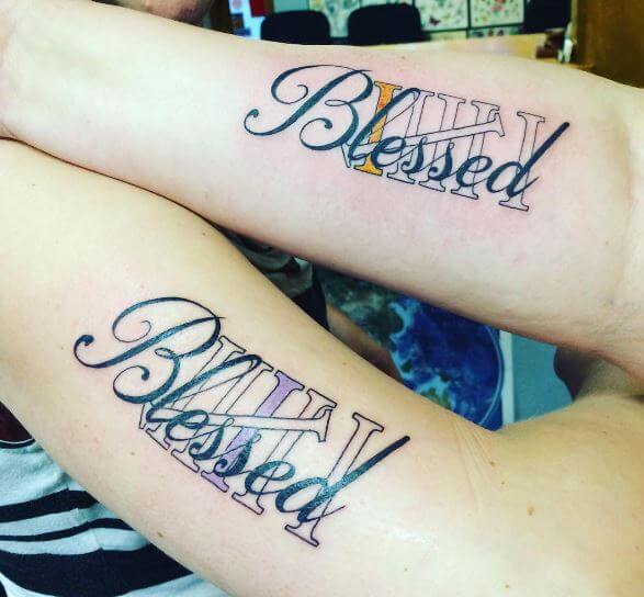 Muy hermoso diseño de tatuajes de hermanos
