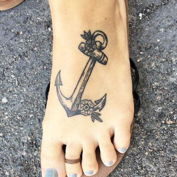 Tatuaje en el pie 44