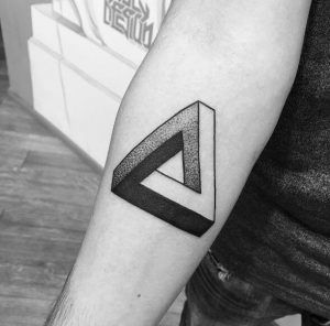 Tatuaje De Triángulo