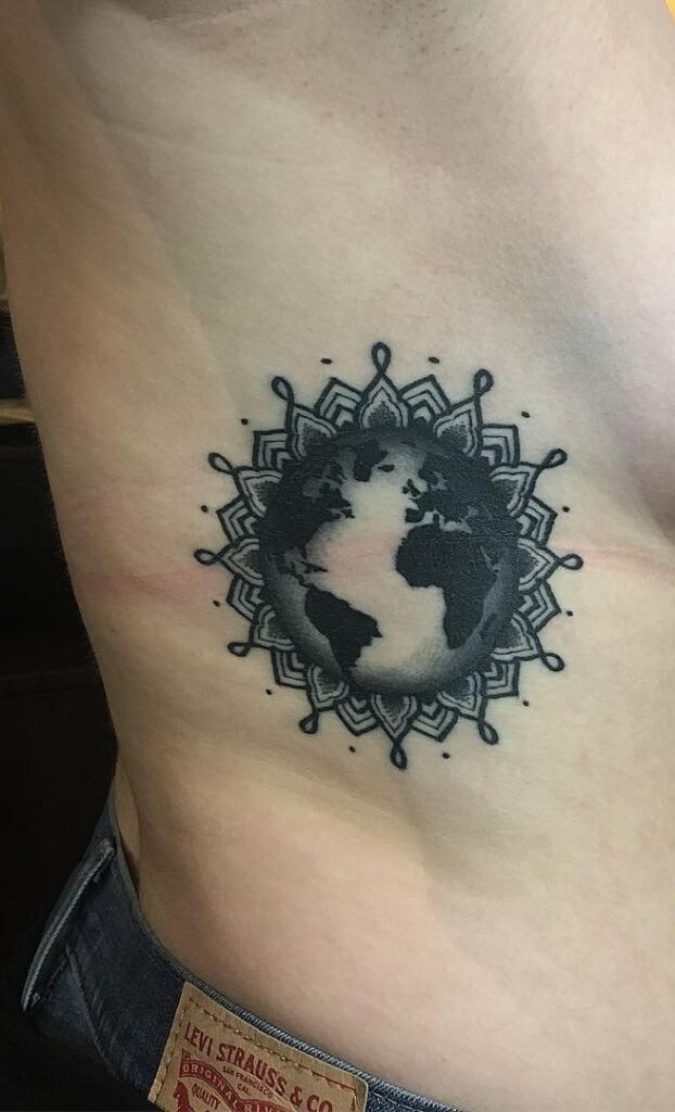 Tatuajes Planeta Tierra 8