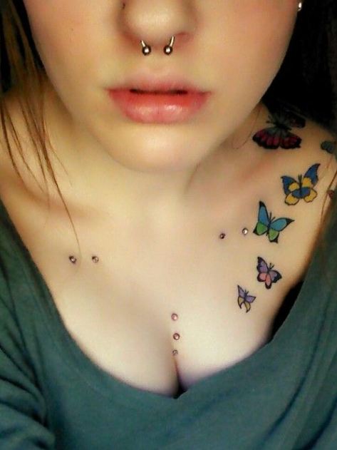 Tatuajes De Hueso De Cuello De Mariposa