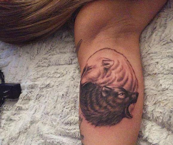 Tatuajes Yin Yang En El Bíceps