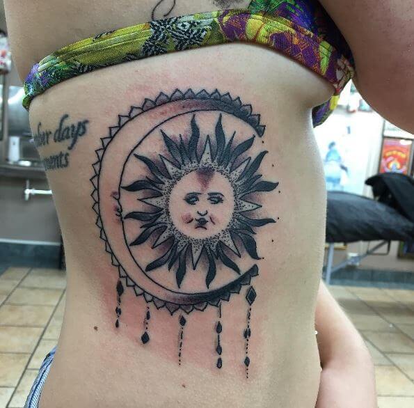 Diseño de tatuajes de sol brillante para niñas