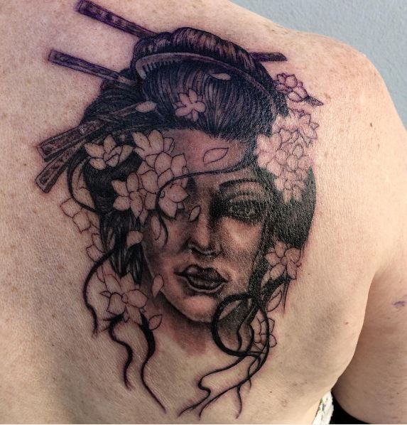 Diseños De Tatuajes De Chica Geisha