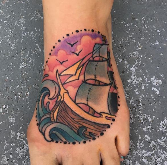 Diseño e ideas de tatuajes de barcos de color agua