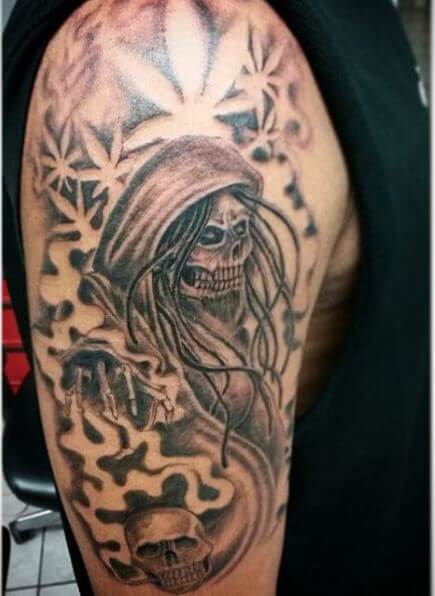 Bonito diseño de tatuajes de Grim Reaper